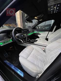 بي ام دبليو الفئة 7